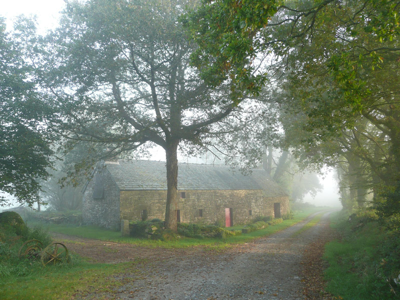 fond d'&eacute;cran d'un penty pr&egrave;s de Go&euml;nidou (Berrien)